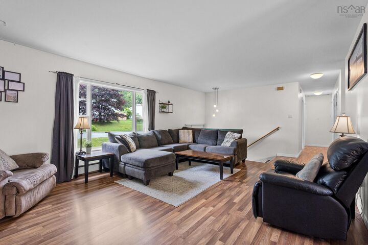 Property Photo: 43 Candlewood Lane NS B4C 1A6