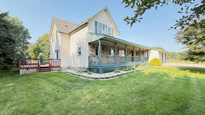 Property Photo: 237 E Dahlstrom Avenue MN 56208