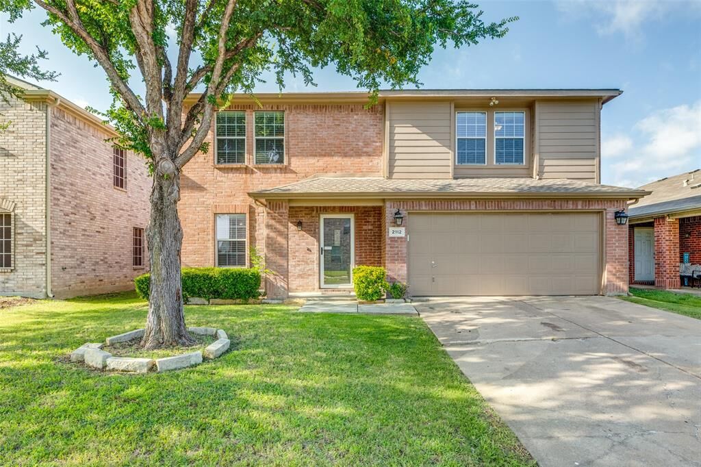 Property Photo:  2112 Royal Acres Trail  TX 75036 