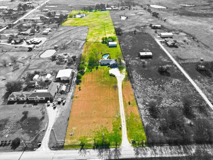Property Photo: 3873 Lois Road E TX 76266