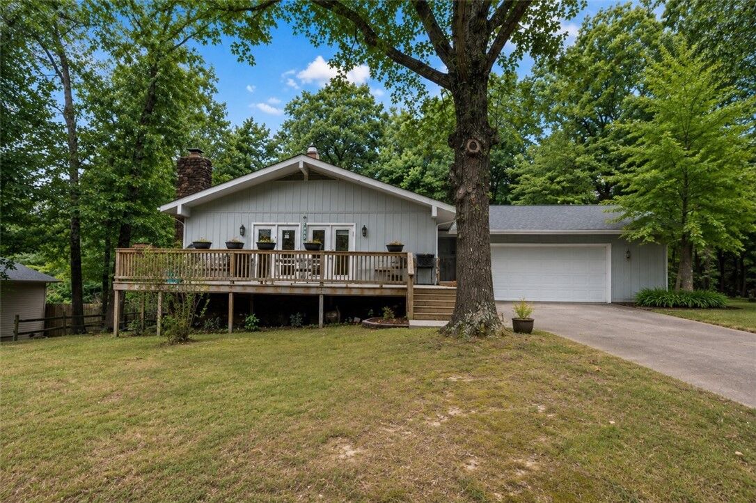 Property Photo:  2 Blenheim Lane  AR 72715 