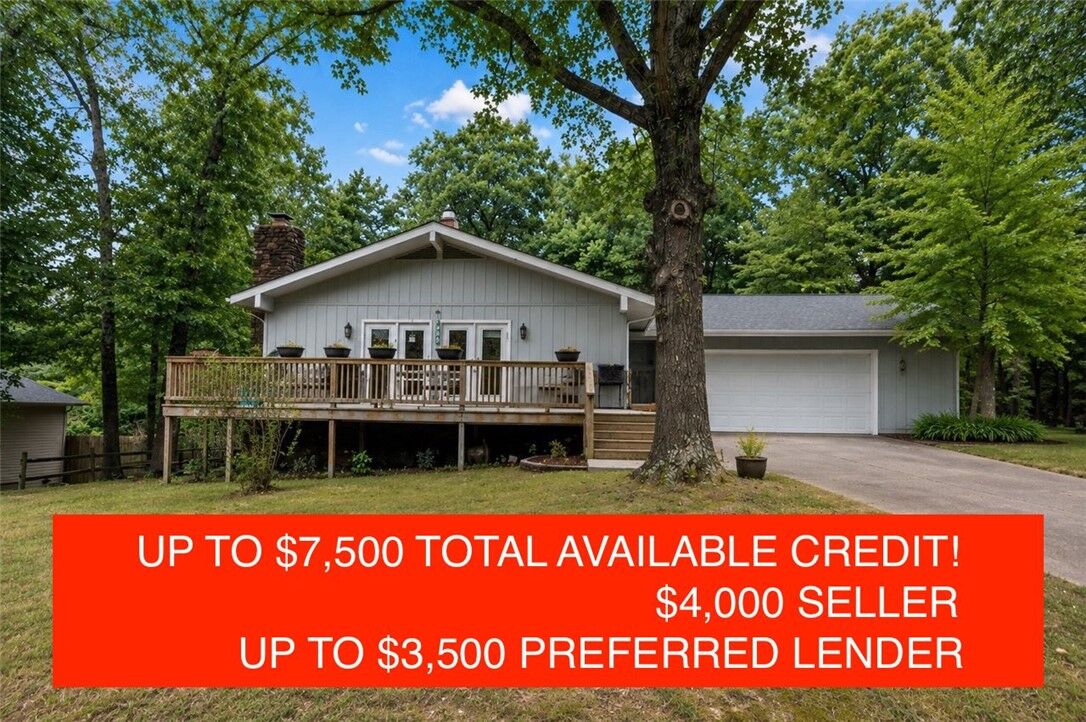 Property Photo:  2 Blenheim Lane  AR 72715 