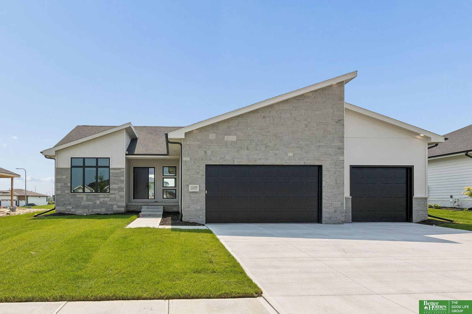 Property Photo: 12359 Lake Vista Drive NE 68046