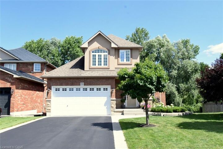 71 Naomi Court — photo 1