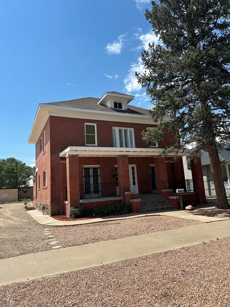 Property Photo: 1725 Lake Ave CO 81004