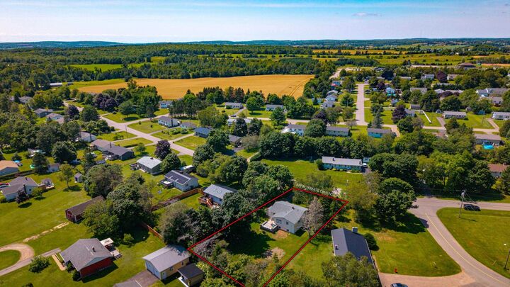 Property Photo: 36 Bonavista Drive PE C0A 1H0