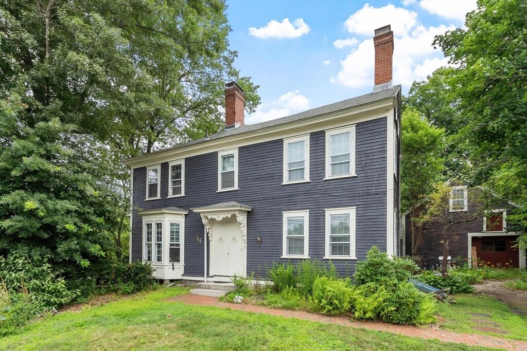 Property Photo:  13 W Main St  MA 01450 