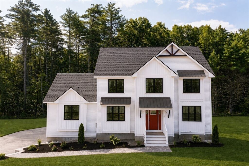 Property Photo:  15 Unkety Brook Way  MA 01827 