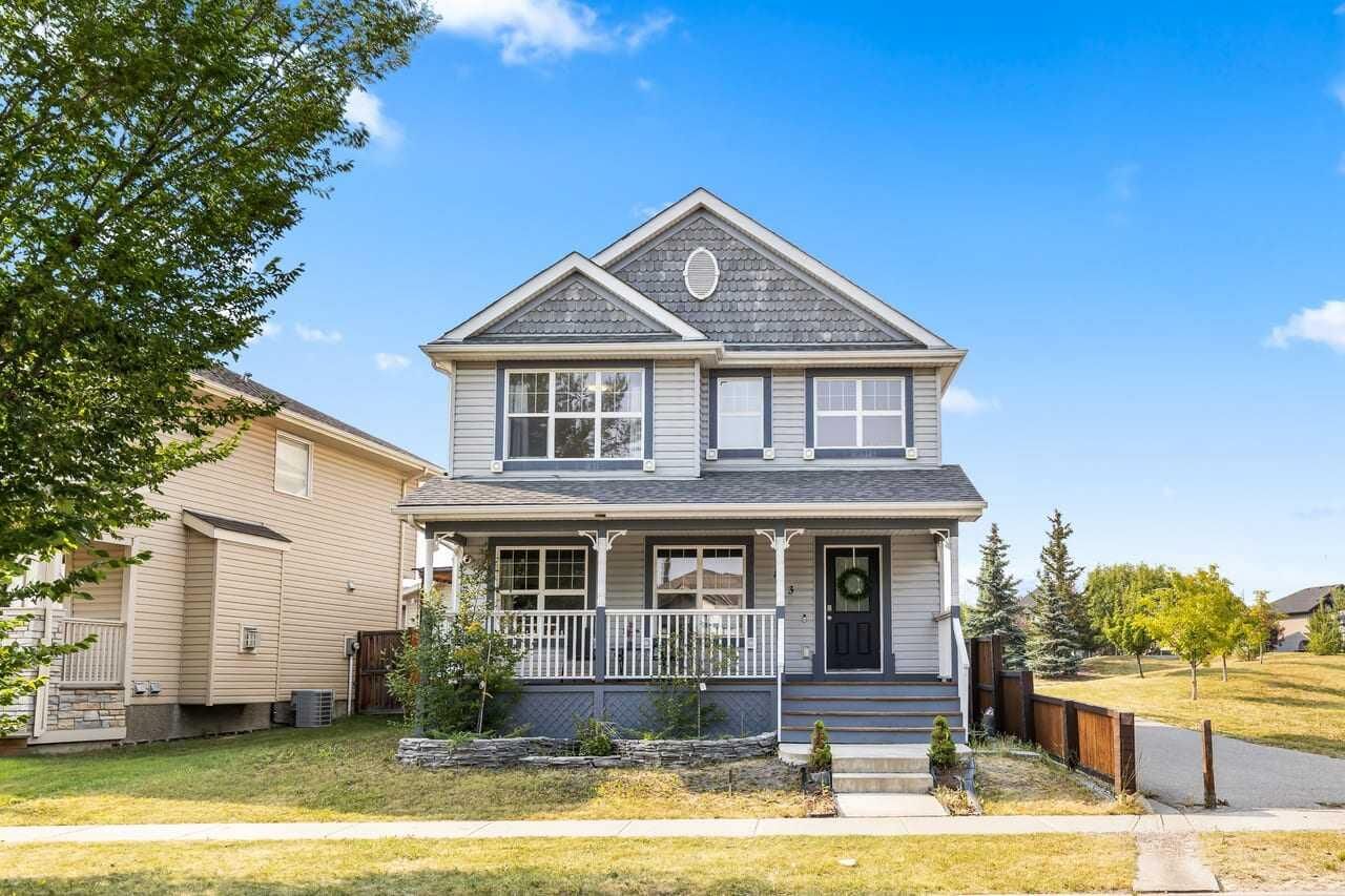 Property Photo: 813 Prestwick Circle SE AB T2Z 4Y8