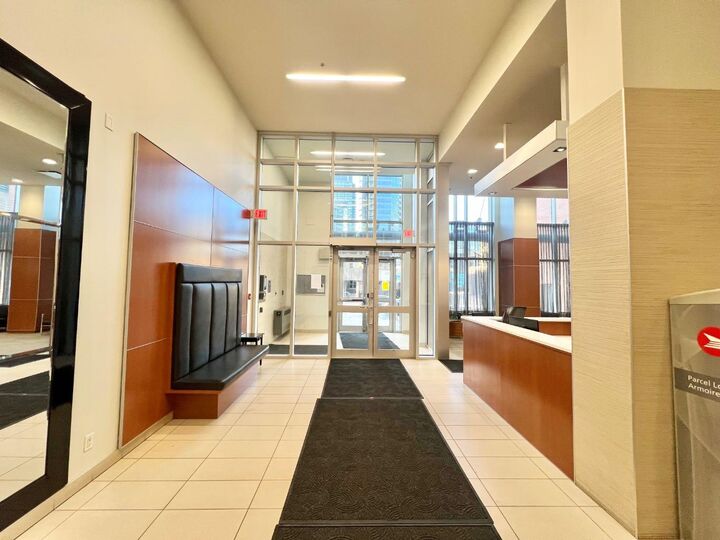 Property Photo: 211 13 Avenue SE 2607 AB T2G 1E1