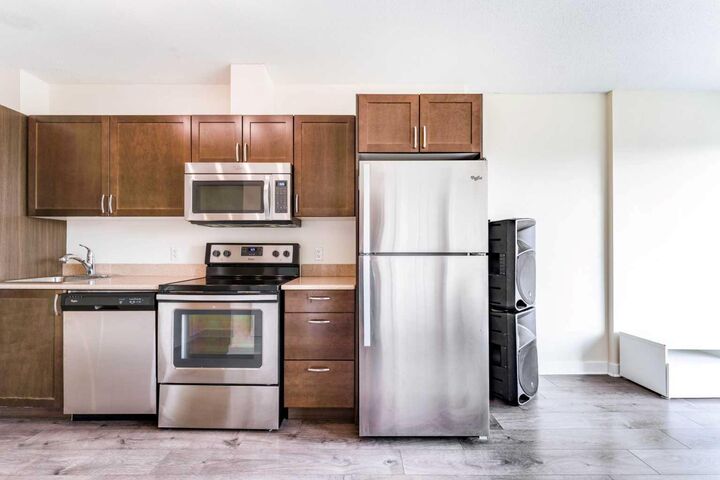 Property Photo: 30 Brentwood Common NW 511 AB T2L 2L8