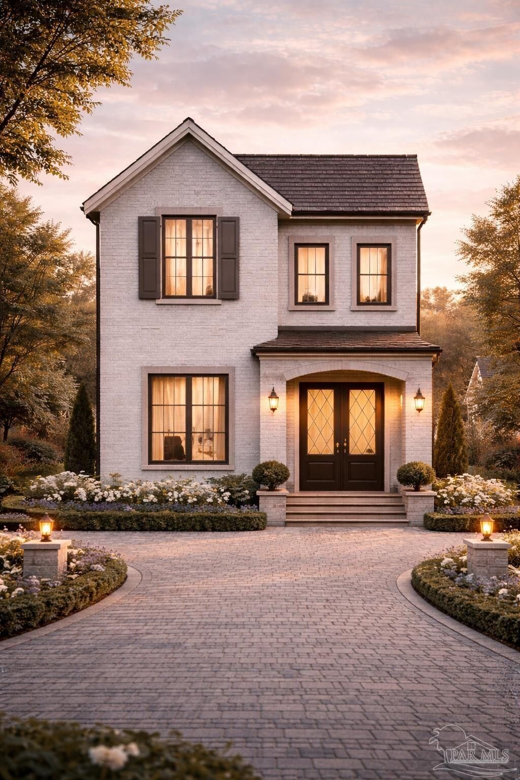 Property Photo: 1314 E Cross St FL 32503