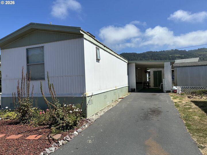 Property Photo:  15505 Oceanview Dr 31  OR 97415 