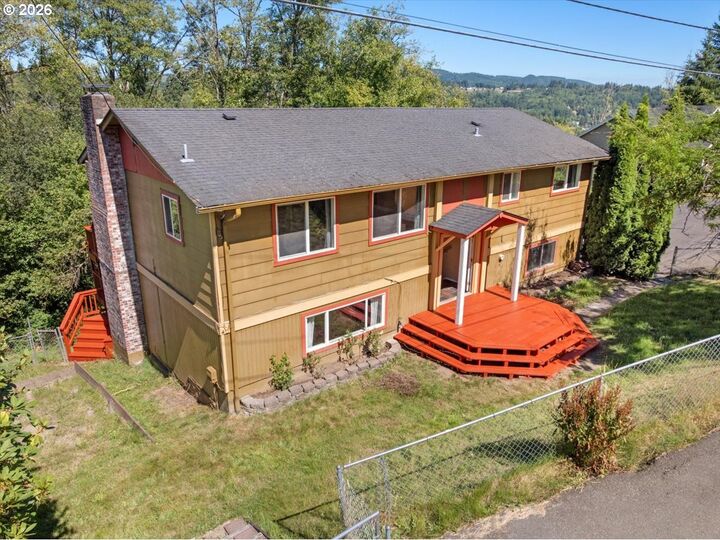 Property Photo:  102 Green Hill Dr  WA 98632 