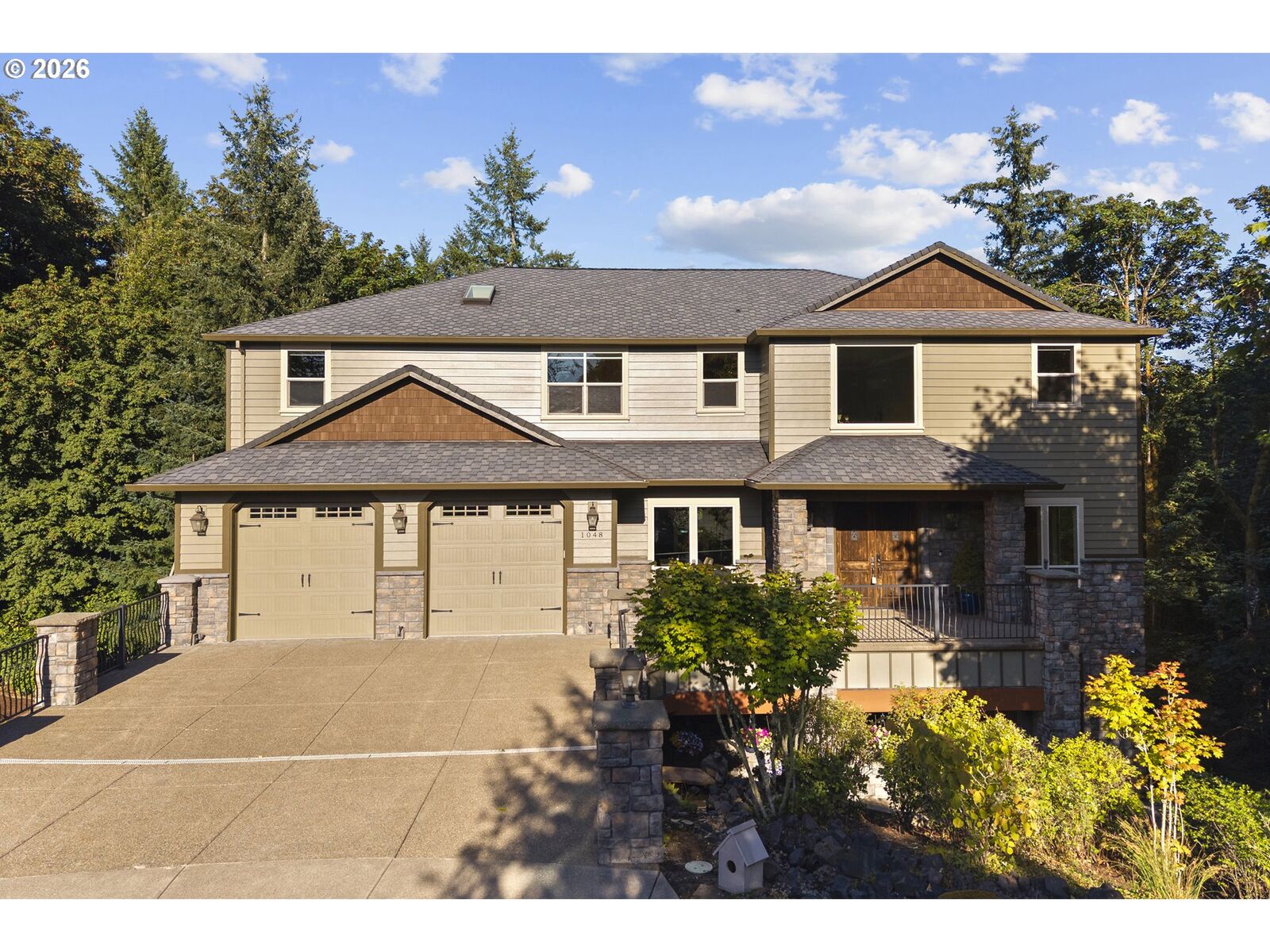 Property Photo: 1048 NW Eloise Ln OR 97229