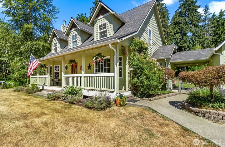 Property Photo:  13323  78th Street NE  WA 98258 