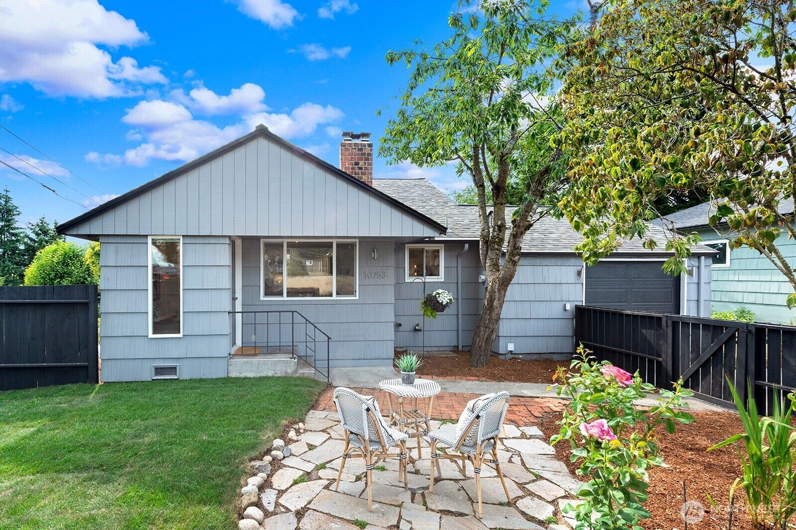 Property Photo: 10753 28th Avenue SW WA 98146