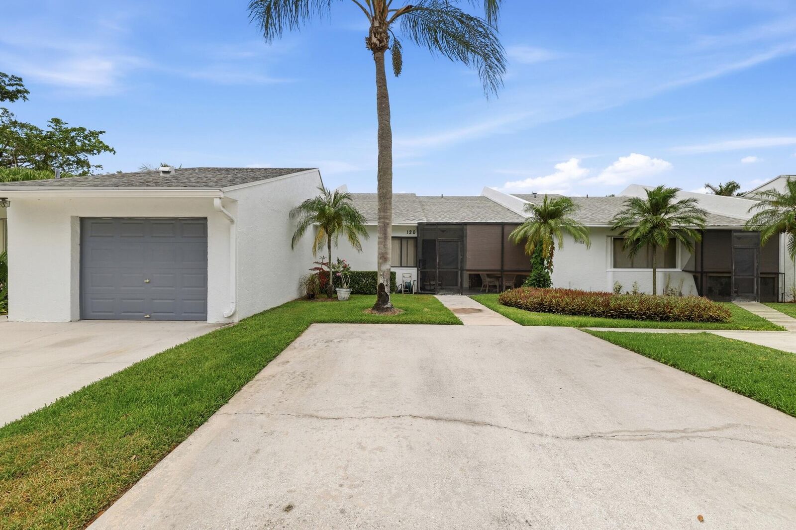 Property Photo: 120 Sunshine Boulevard FL 33411