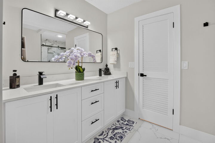 Property Photo:  8967 Belle Aire Drive  FL 33433 