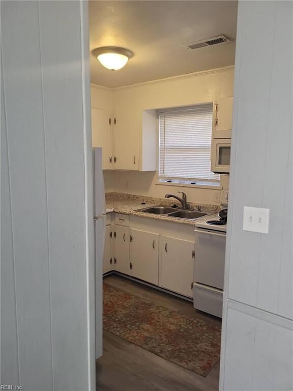 Property Photo:  1316 Credle Rd B  VA 23454 