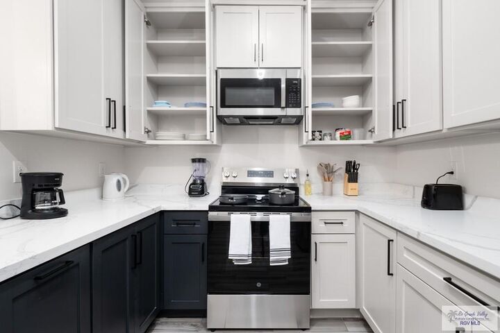 Property Photo: 3569 Hidalgo Cir TX 78526