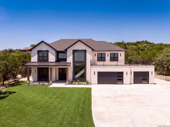 Property Photo:  9007 Fox Briar Ln  TX 78006 
