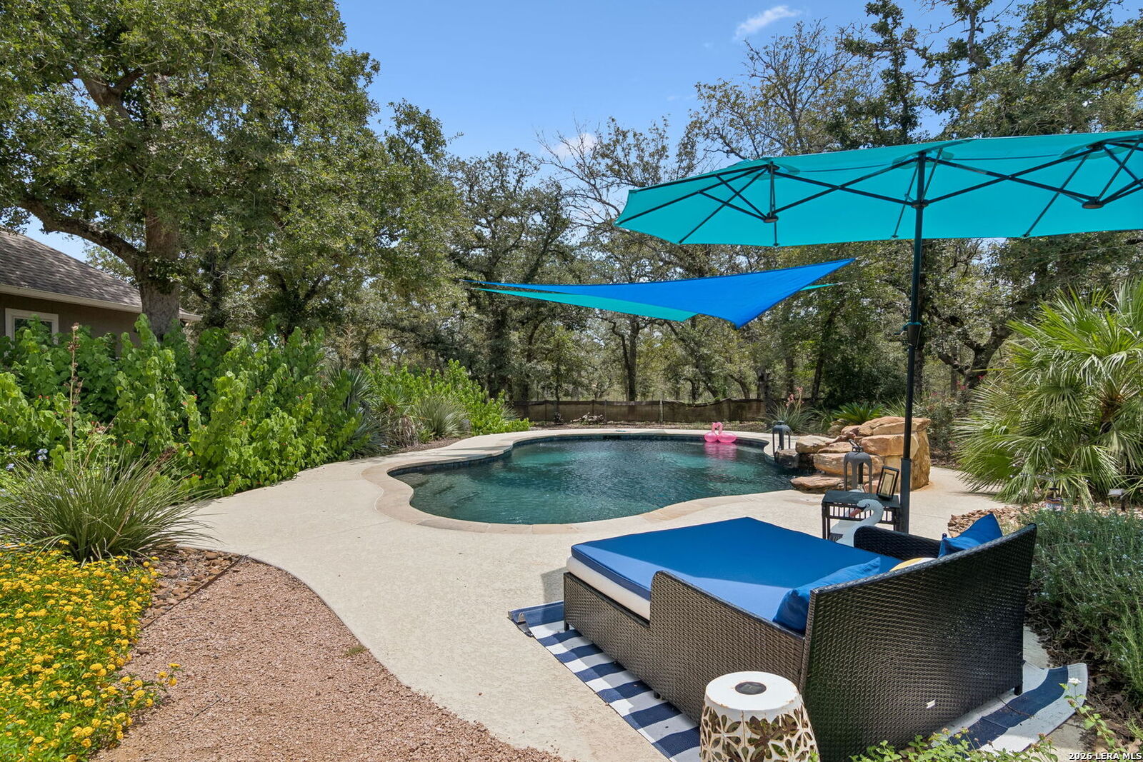 Property Photo: 224 Champions Blvd TX 78121