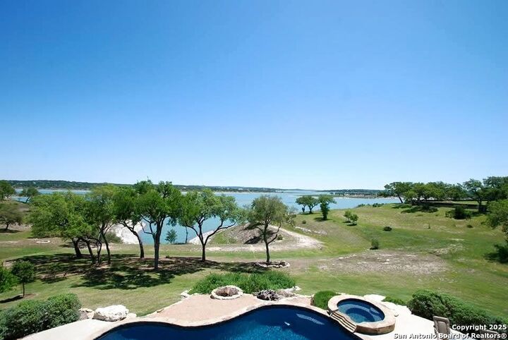 Property Photo: 242 Saga Street TX 78070