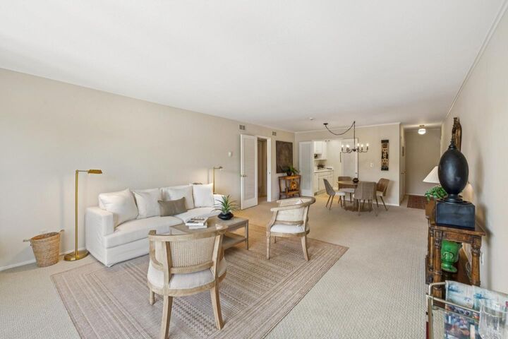 Property Photo: 1915 Mount Vernon Court 14 CA 94040