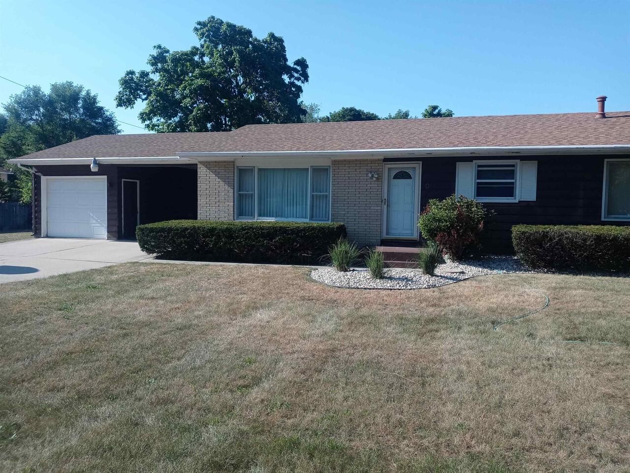 Property Photo: 1019 Eddy Street WI 53511