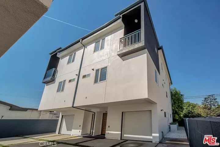 Property Photo:  2153 S West View Street  CA 90016 