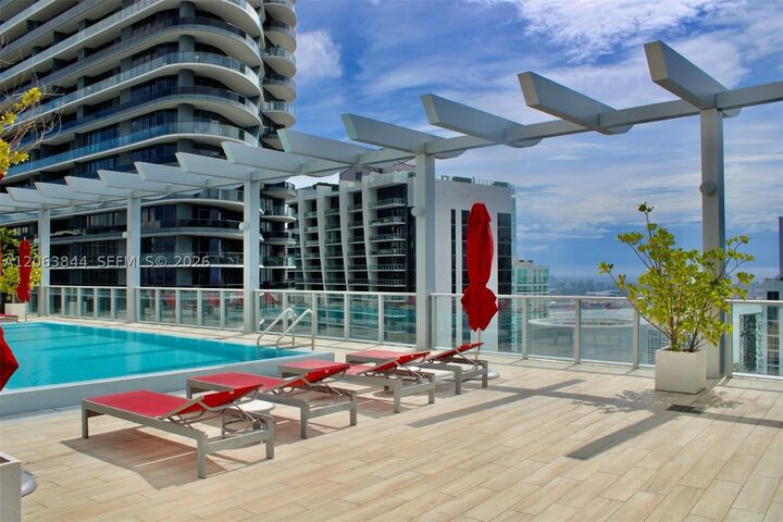 Property Photo:  1100 S Miami Ave 4004  FL 33130 