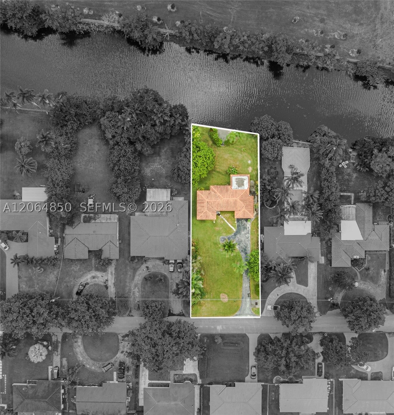 Property Photo:  400 NW 87th St  FL 33150 