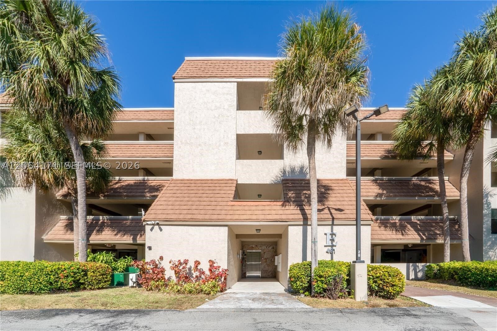Property Photo: 491 Ives Dairy Rd 202-5 FL 33179