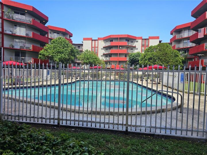 Property Photo: 1750 W 46th St 331 FL 33012
