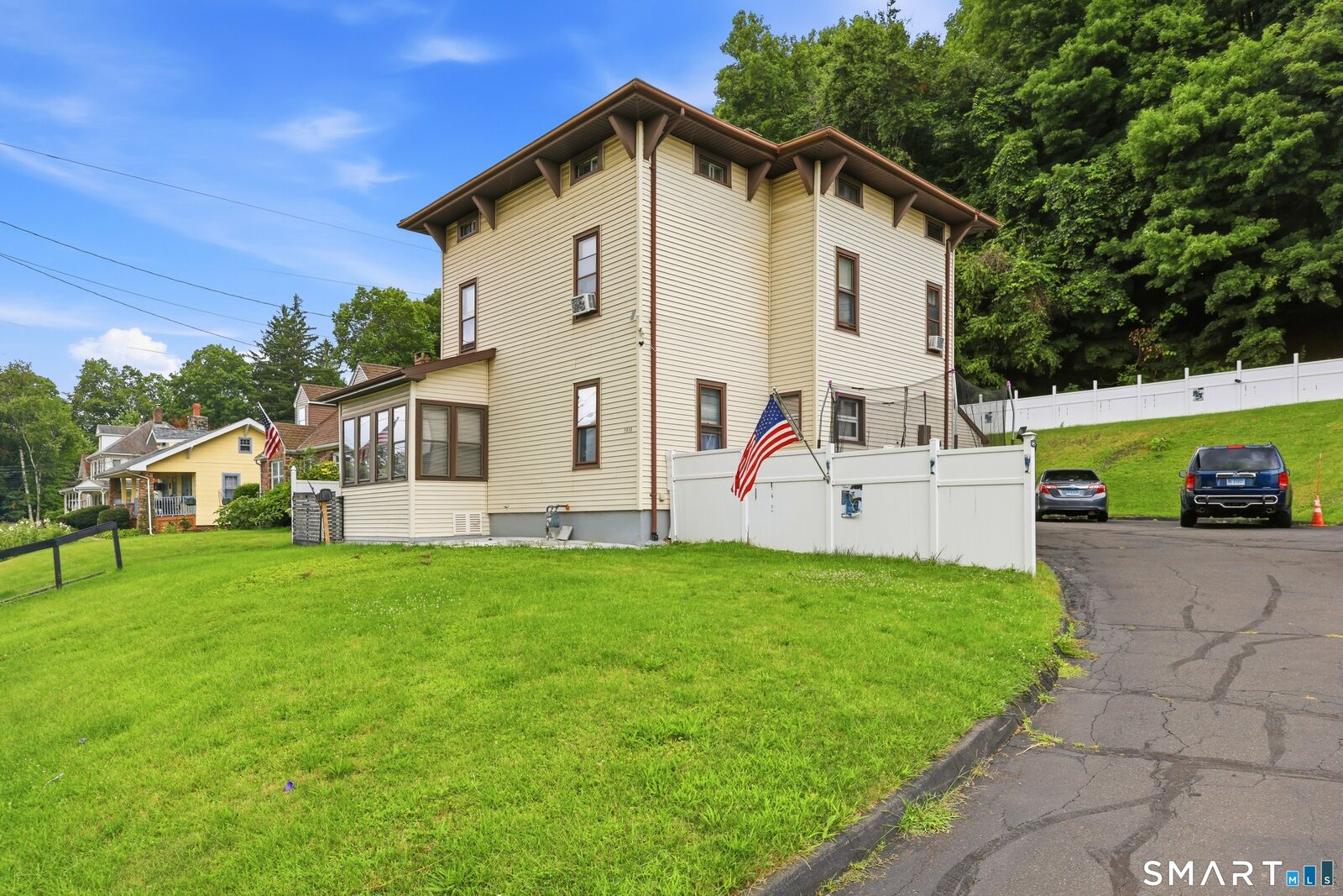 Property Photo:  2038 Stanley Street  CT 06053 