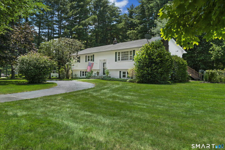 Property Photo: 6 Webster Place CT 06470