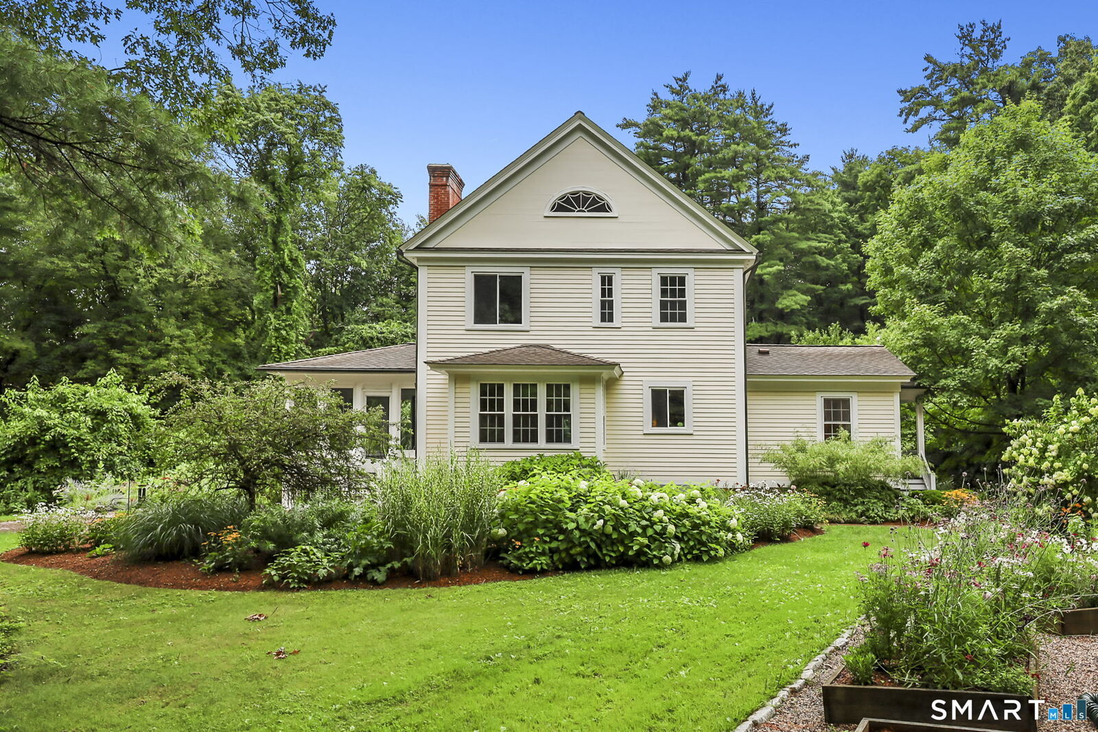 Property Photo:  116 West Avon Road  CT 06085 