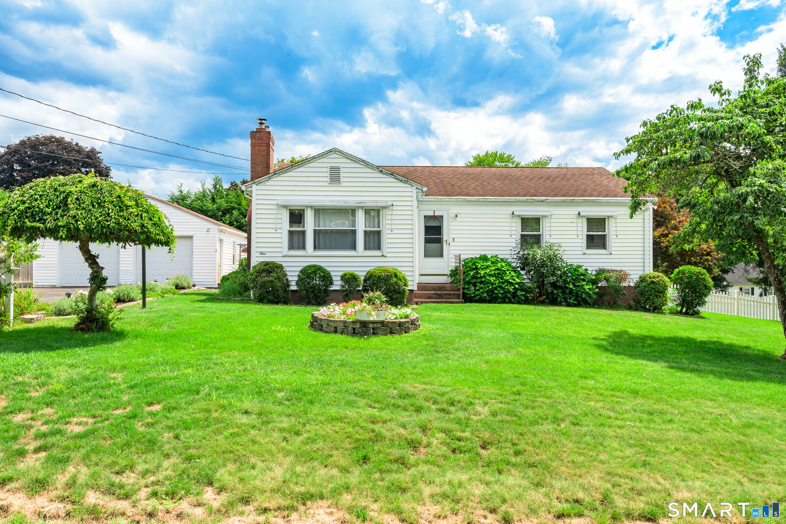 Property Photo: 1 Cheryl Drive CT 06082