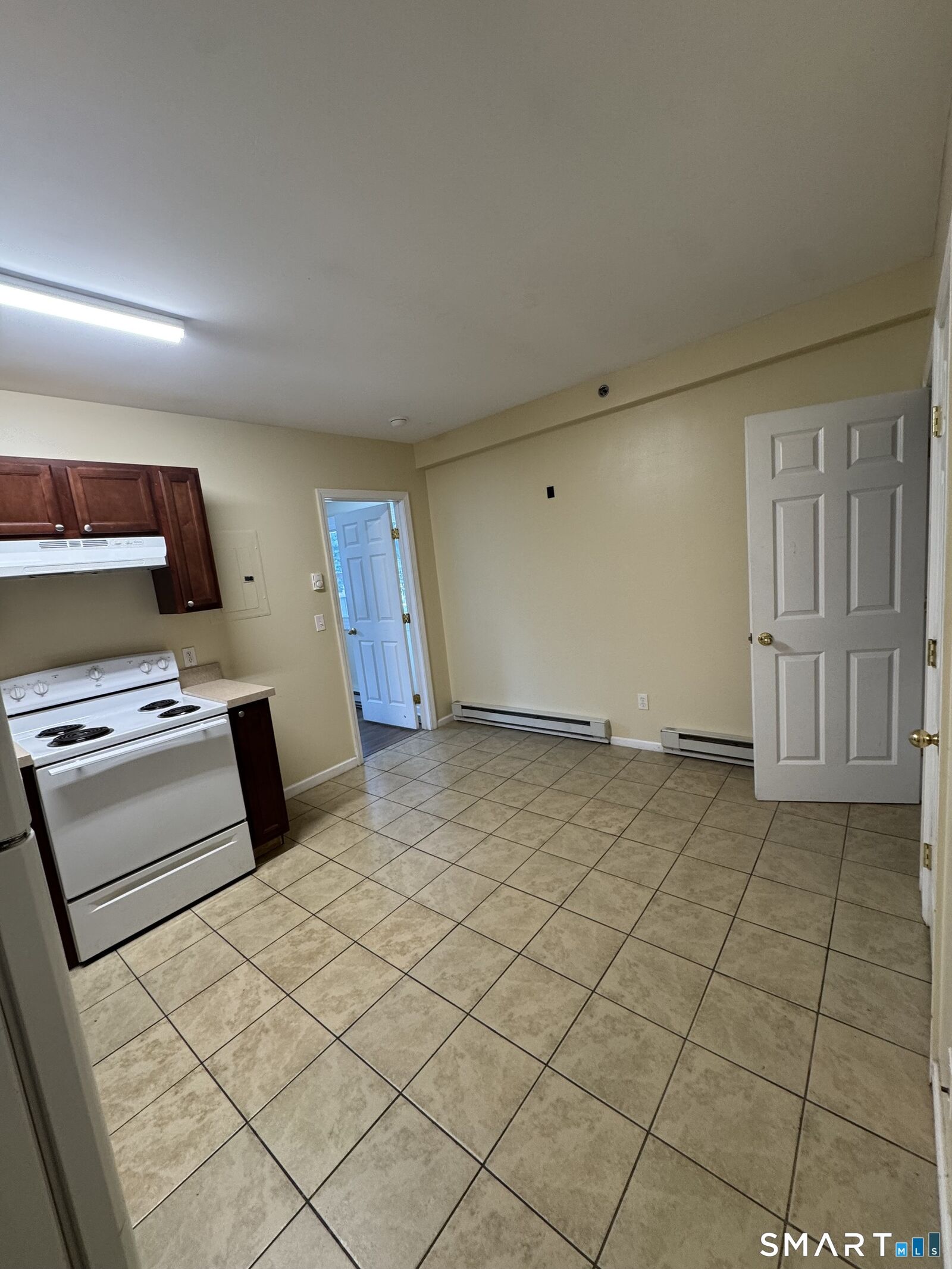 Property Photo: 422 Main Street 3 CT 06512