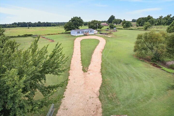 Property Photo: 112 Apaloosa Lane MO 64867