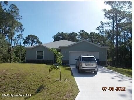 Property Photo: 849 NE Chello Avenue NE FL 32905