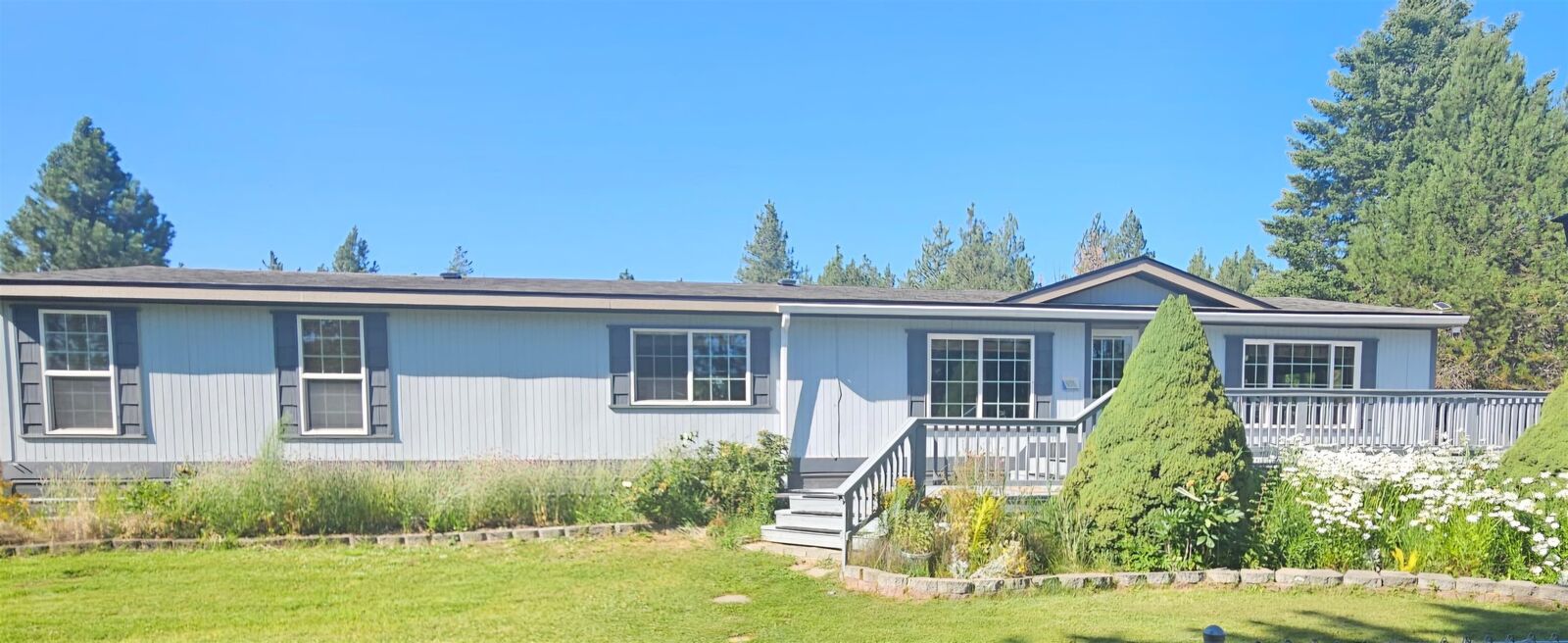 Property Photo:  40218 N Newport Hwy  WA 99009 