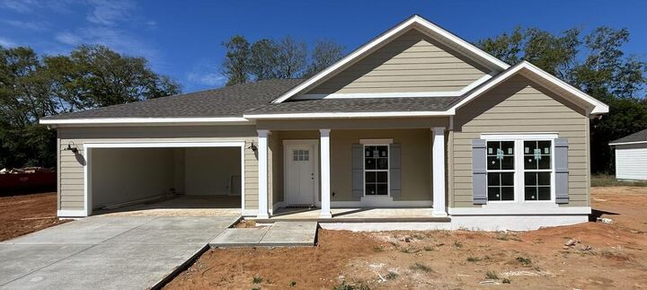 Property Photo:  61 Chesney Way  AL 36352 