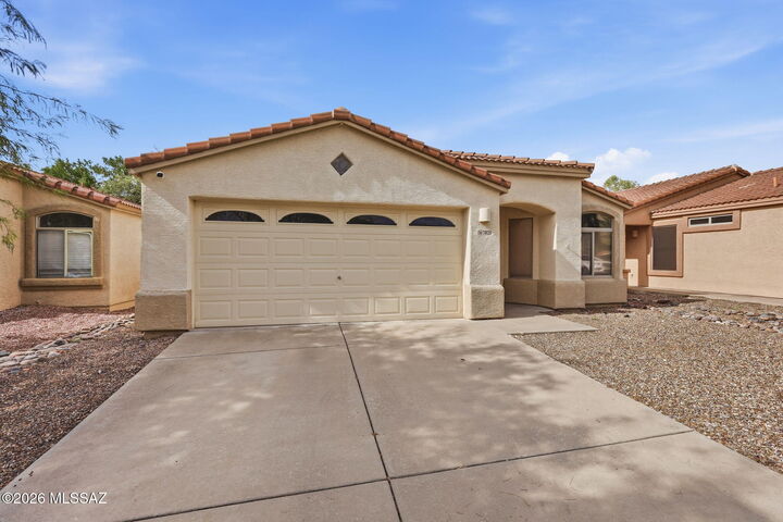Property Photo:  7825 E Sabino Hollow Court  AZ 85750 