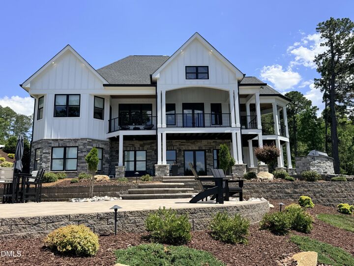 Property Photo: 711 Estate Road NC 27343