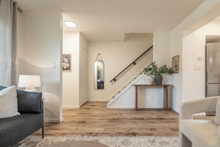 Property Photo: 47 Hopewell Crescent ON L8J 1P3