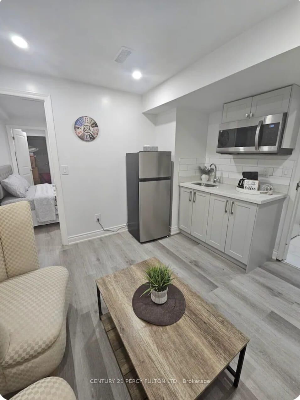 Property Photo: 54 Baycliffe Drive 1 ON L1P 0B2