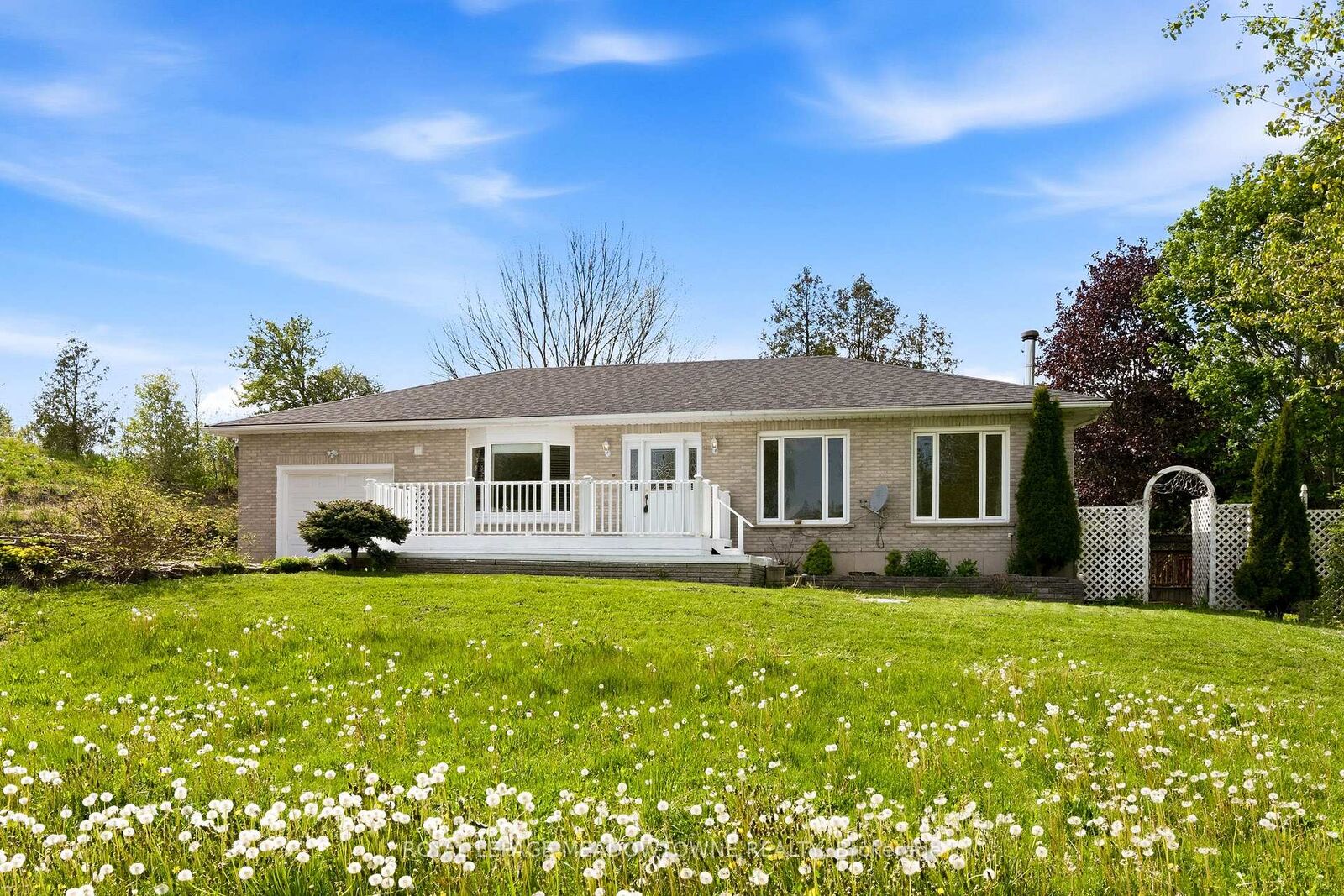 Property Photo:  9078 Wellington Rd 124 N/A  ON N1H 6H7 