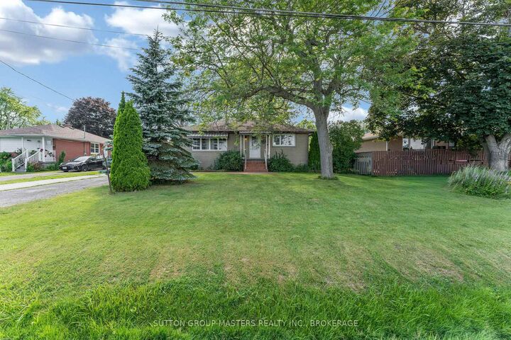 Property Photo:  211 Days Road  ON K7M 3R3 